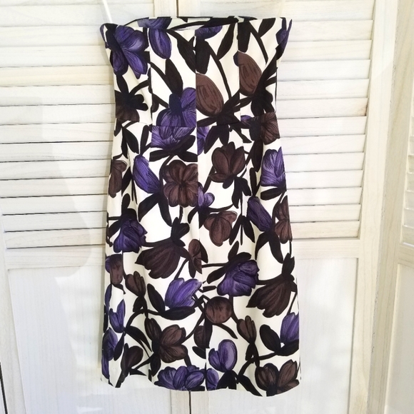 Banana Republic Sleeveless Floral Dress. Size 0 - Picture 2 of 8